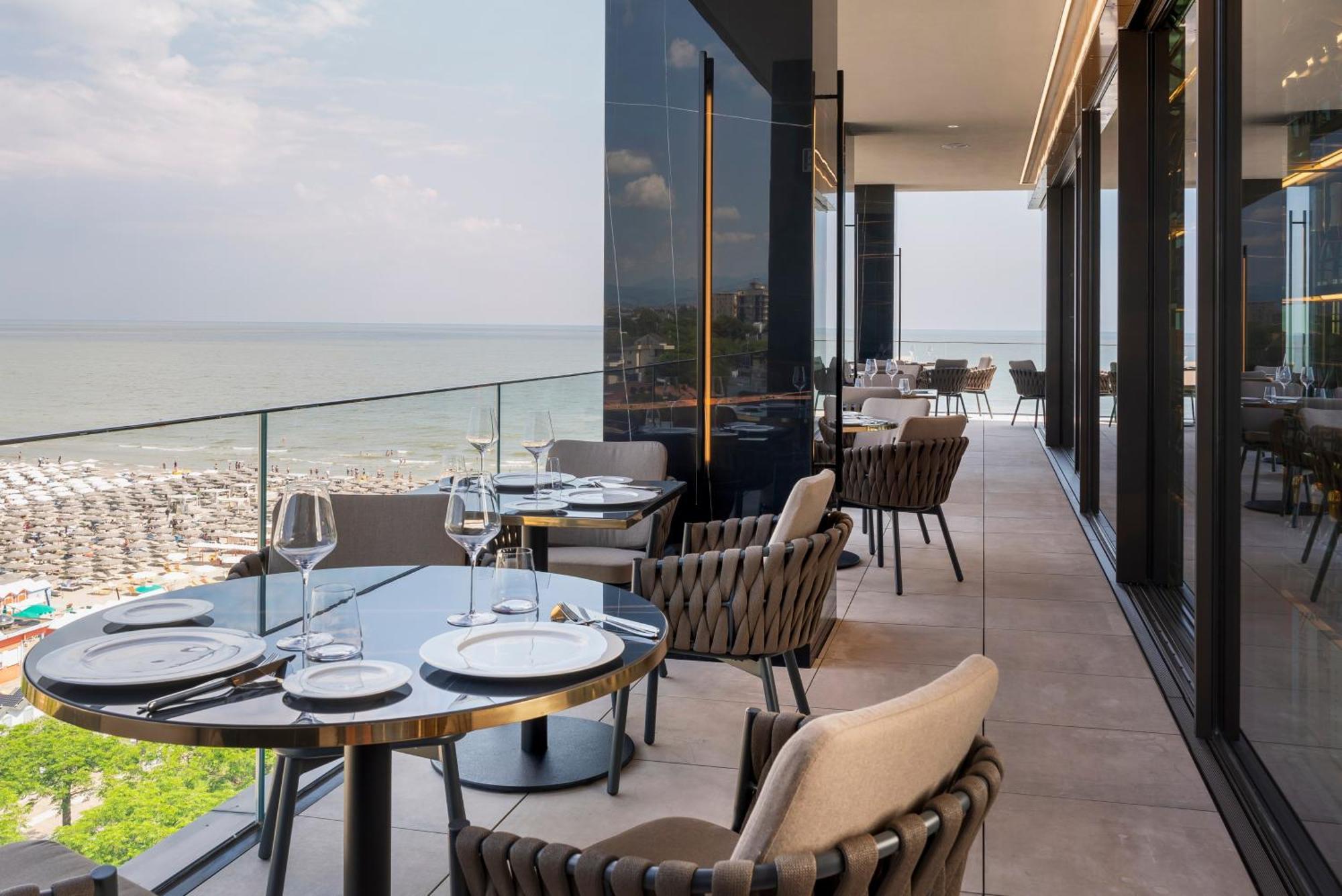 The Promenade Luxury Wellness Hotel Riccione Exterior foto