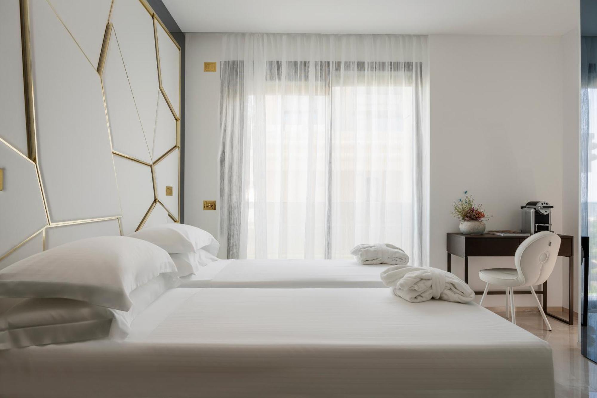 The Promenade Luxury Wellness Hotel Riccione Exterior foto